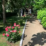 Domaine Du Cheval D'argent Bed and Breakfast